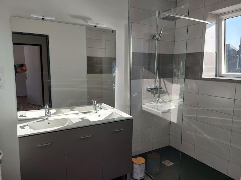 Appartement Moderne Hyper Centre Ville 4 Chambres Auray Exterior foto
